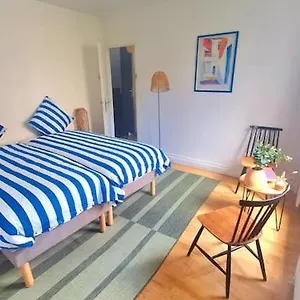 Superbe Maison Pres Du Sacre Coeur , Paris France